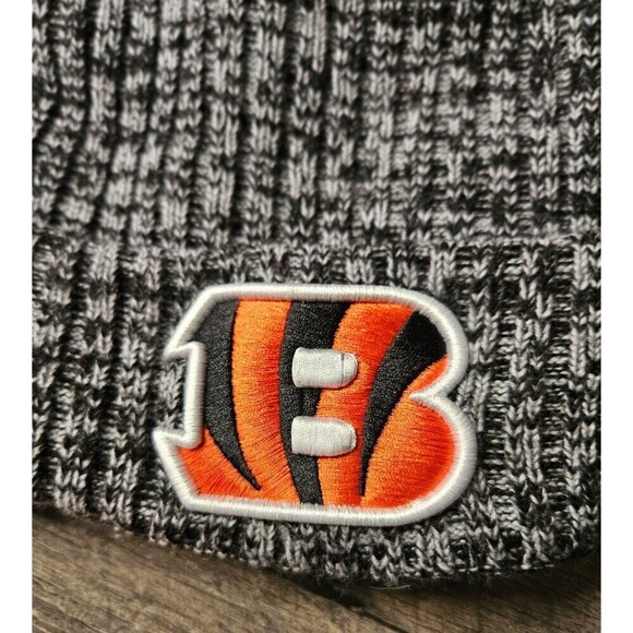 Cincinnati Bengals Beanie Pom Pom Hat - Picture 3 of 6